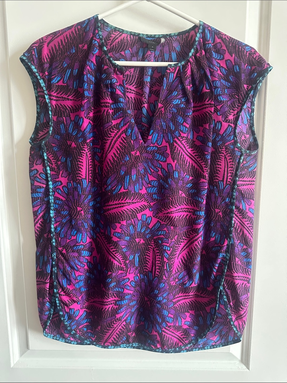 J Crew Sleeveless V-Neck Floral Print Top in Fuchsia and Blue